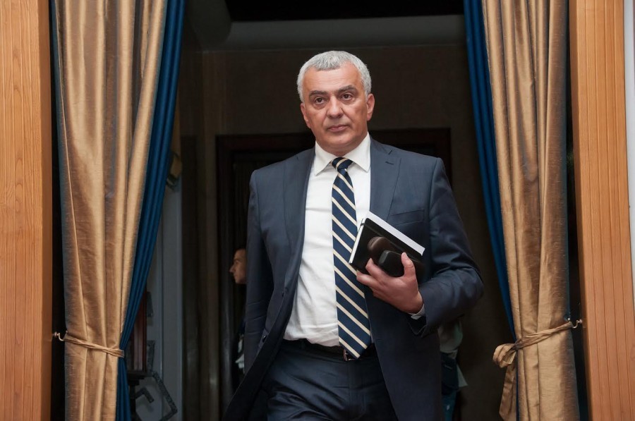 Mandić: Albanac Abazović može da bude ministar odbrane, a srpski političari ne mogu u Vladu